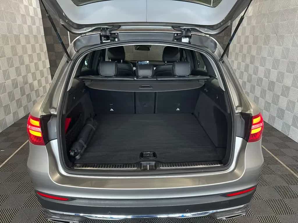 Mercedes-Benz GLC 220 d 4Ma.*EXCLUSIVE*LED-TEMPO-SHZ-LEDER-PDC 04/2019-photo-4