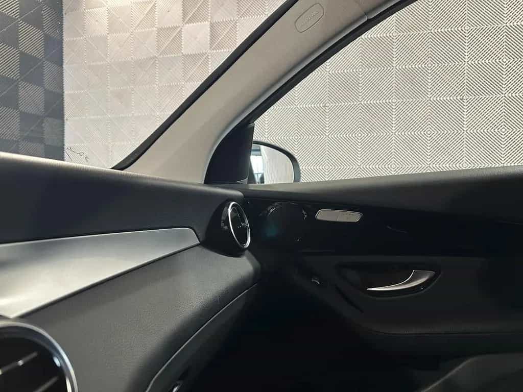 Mercedes-Benz GLC 220 d 4Ma.*EXCLUSIVE*LED-TEMPO-SHZ-LEDER-PDC 04/2019-photo-40