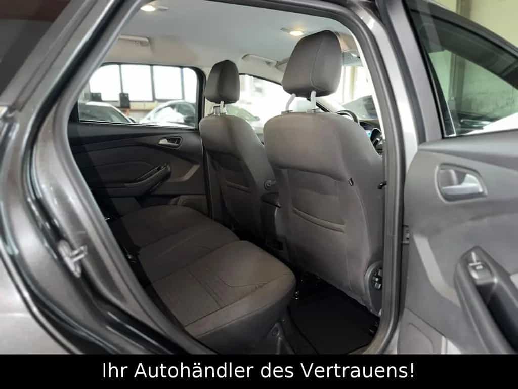 Ford Focus Turnier Titanium*Automatik*Keyl*RFK*NAVI* 03/2018-photo-12