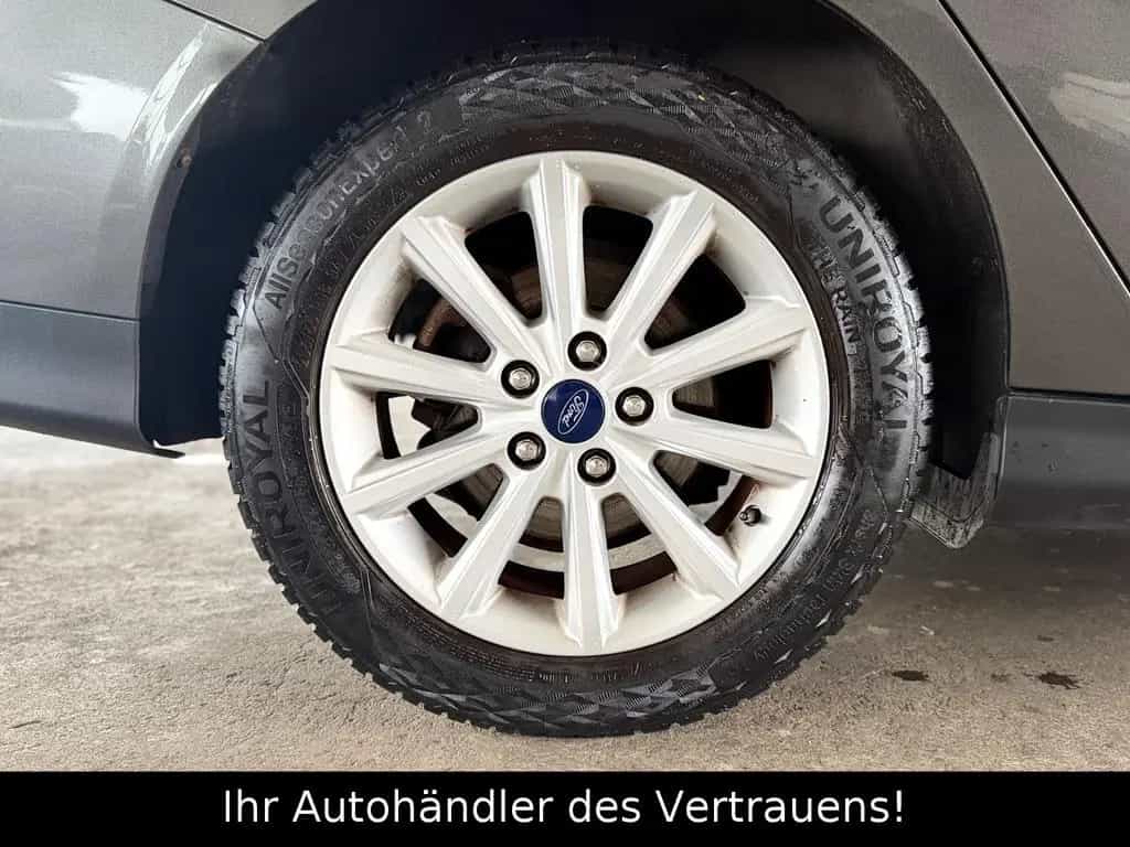 Ford Focus Turnier Titanium*Automatik*Keyl*RFK*NAVI* 03/2018-photo-15