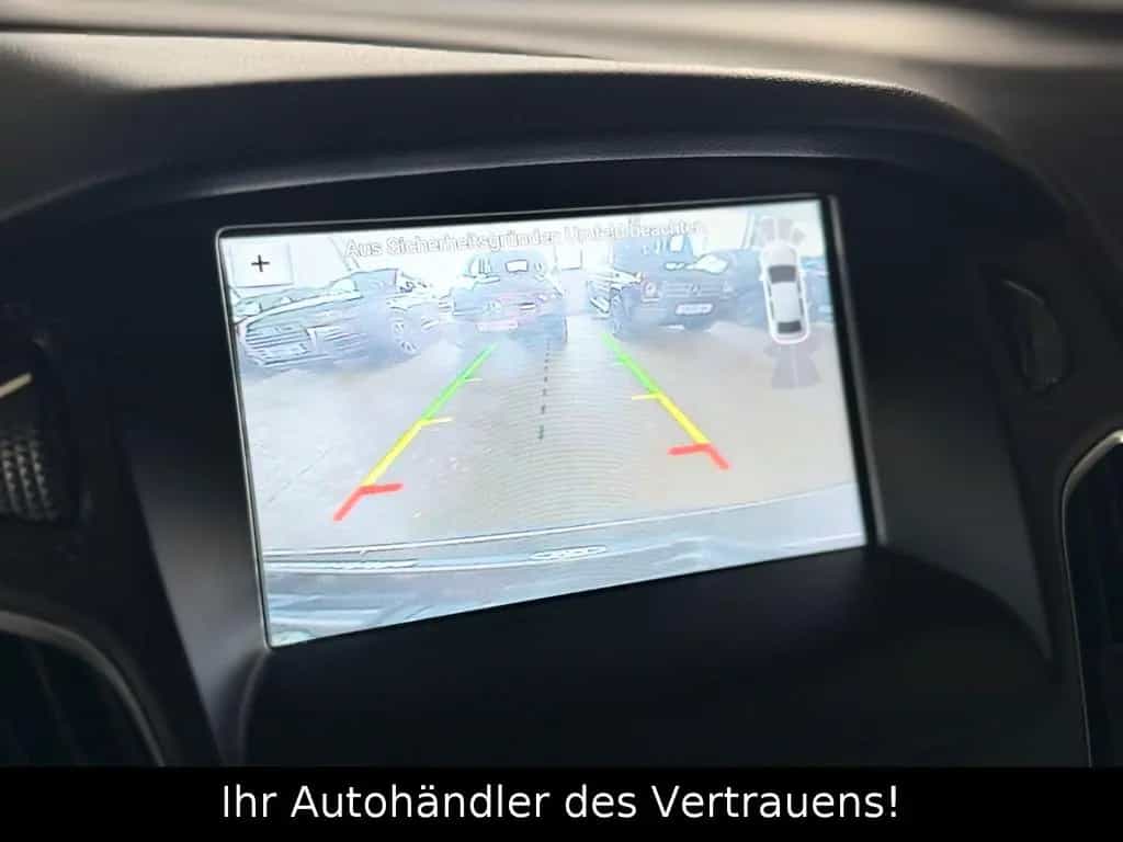 Ford Focus Turnier Titanium*Automatik*Keyl*RFK*NAVI* 03/2018-photo-16