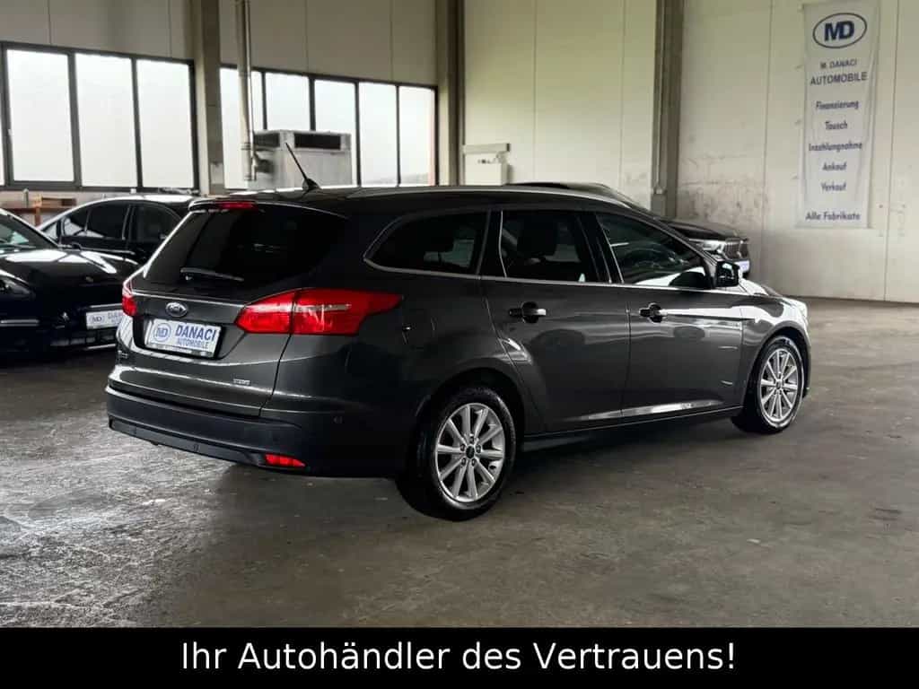 Ford Focus Turnier Titanium*Automatik*Keyl*RFK*NAVI* 03/2018-photo-3