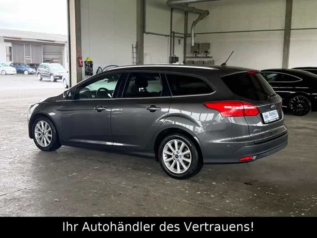Ford Focus Turnier Titanium*Automatik*Keyl*RFK*NAVI* 03/2018-photo-5