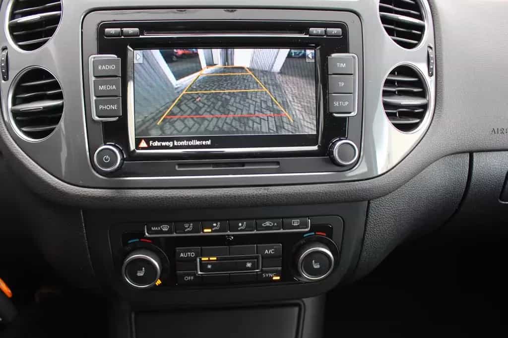 Volkswagen Tiguan 12/2014-photo-11