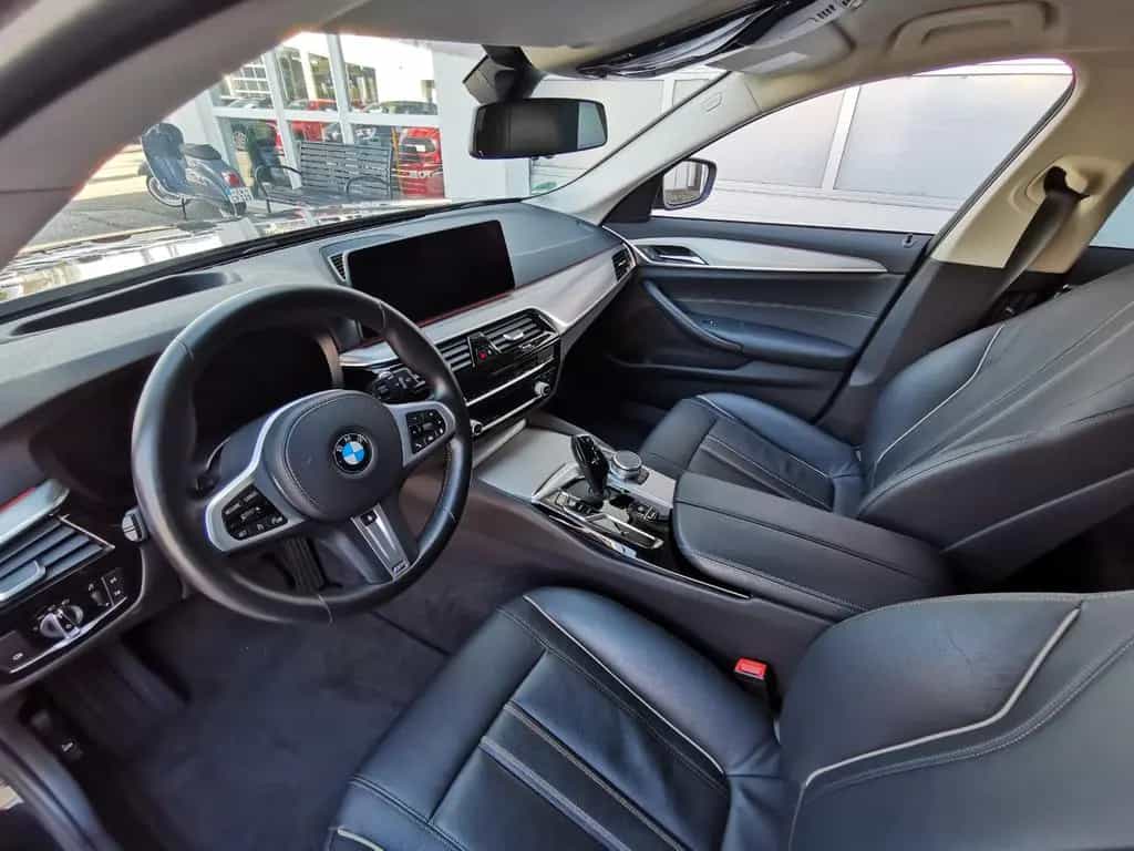 BMW 5 Series 520d | STHZ | LEDER | RFK | ASSIST | HEAD-UP | 08/2021-photo-12
