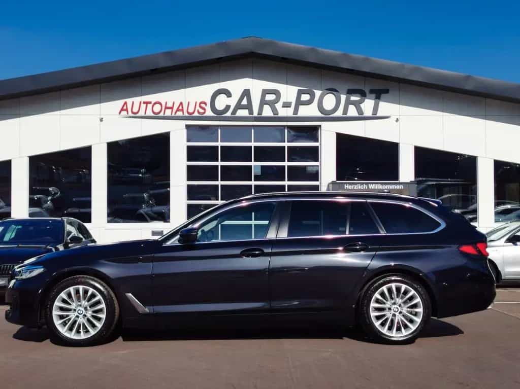 BMW 5 Series 520d | STHZ | LEDER | RFK | ASSIST | HEAD-UP | 08/2021-photo-1