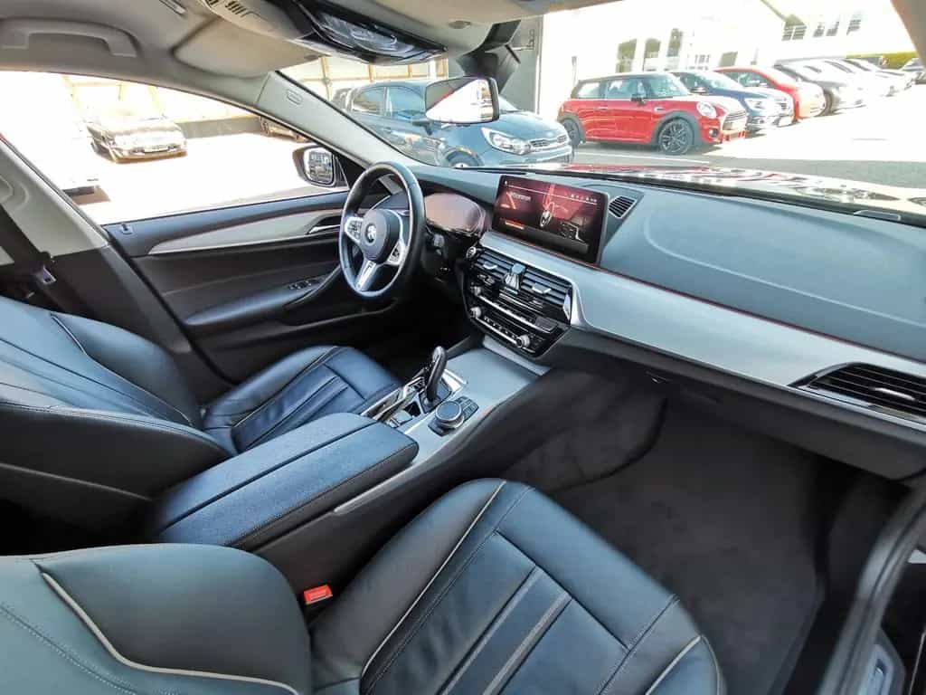 BMW 5 Series 520d | STHZ | LEDER | RFK | ASSIST | HEAD-UP | 08/2021-photo-20