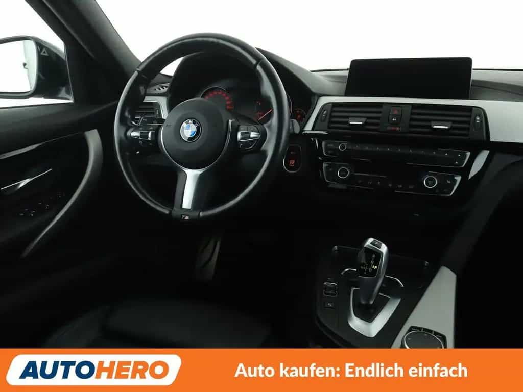 BMW 320 3er 320d xDrive M Sport Shadow Aut.*NAVI*LED*ACC 01/2019-photo-12