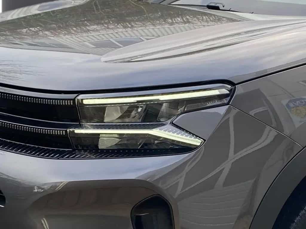 Citroën C5 Aircross Pure Tech 130 EAT8 SHINE - 12/2023-photo-4