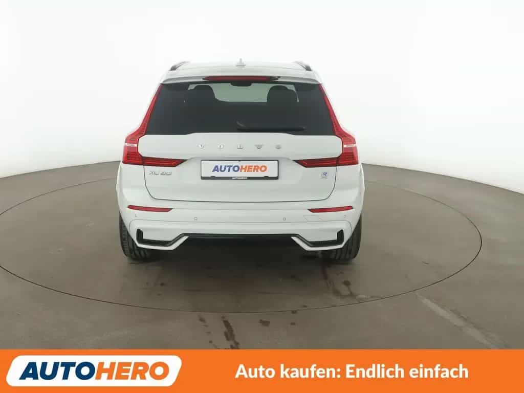 Volvo XC60 2.0 B4 R Design 2WD Aut.*ACC*HARMAN/KARDON* 04/2022-photo-4