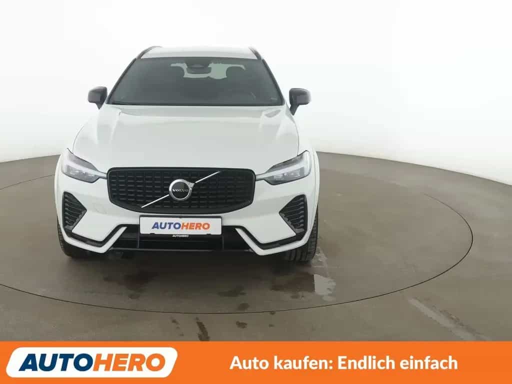 Volvo XC60 2.0 B4 R Design 2WD Aut.*ACC*HARMAN/KARDON* 04/2022-photo-8
