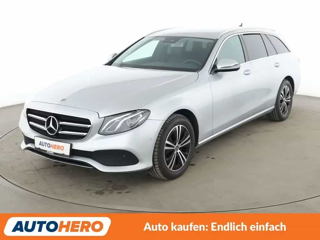 Mercedes-Benz E 220 E-Klasse E 220 d Avantgarde Aut.*NAVI*TEMPO*CAM* 11/2020-photo-0