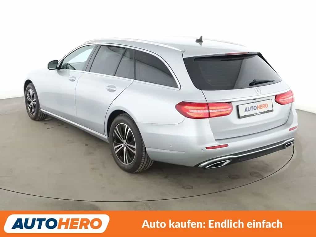 Mercedes-Benz E 220 E-Klasse E 220 d Avantgarde Aut.*NAVI*TEMPO*CAM* 11/2020-photo-3