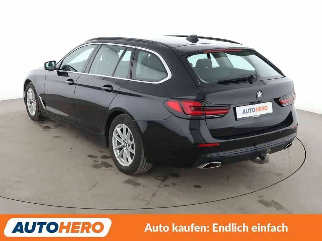 BMW 520 5er 520d Aut.*NAVI*TEMPO*LED*PDC*SHZ* 04/2021-photo-3