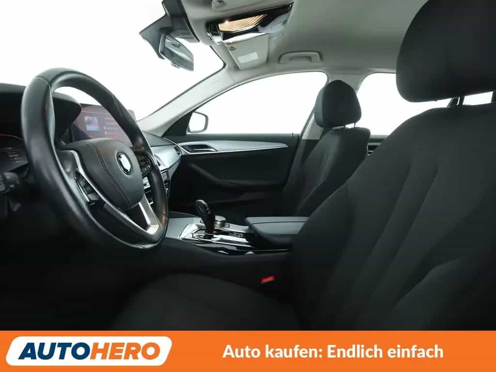 BMW 520 5er 520d Aut.*NAVI*TEMPO*LED*PDC*SHZ* 04/2021-photo-9