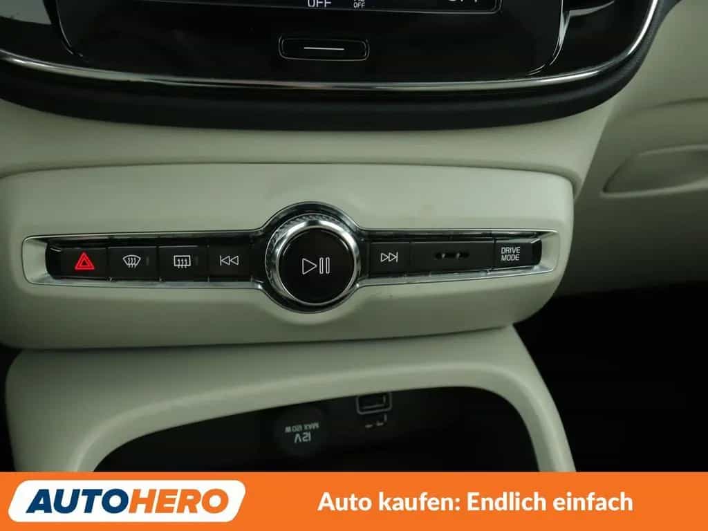 Volvo XC40 2.0 B5 Mild-Hybrid Inscription AWD Aut.*NAV 09/2021-photo-21