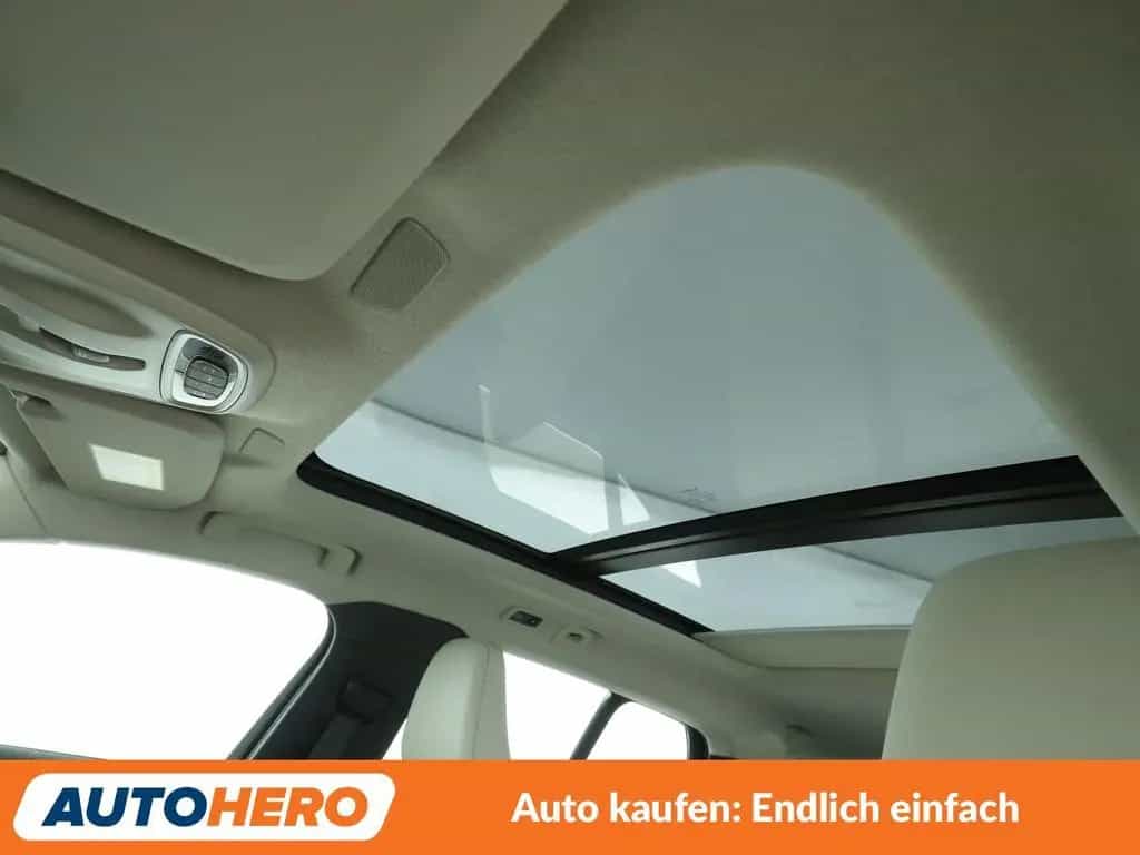 Volvo XC40 2.0 B5 Mild-Hybrid Inscription AWD Aut.*NAV 09/2021-photo-24