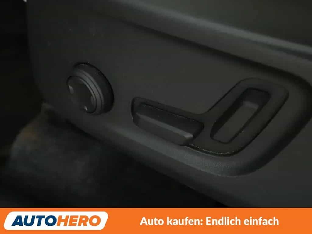 Volvo XC40 2.0 B5 Mild-Hybrid Inscription AWD Aut.*NAV 09/2021-photo-25
