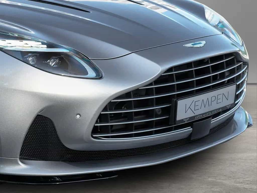 Aston Martin DB12 Aluminite Silver / Onyx Black null-photo-10