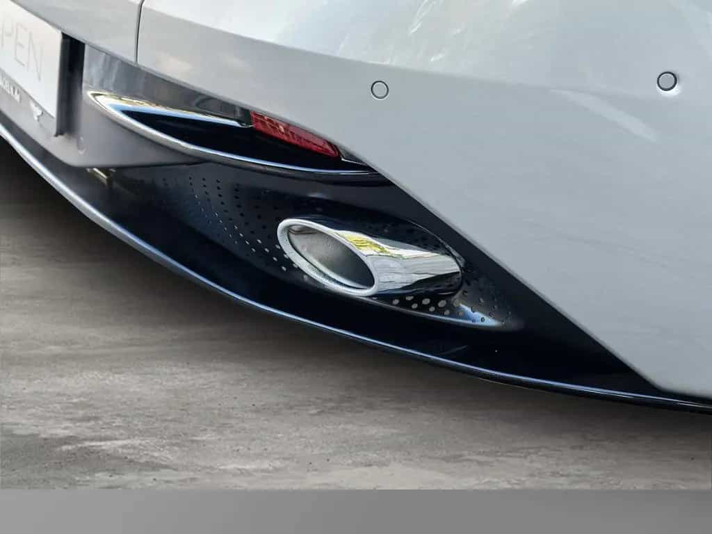 Aston Martin DB12 Aluminite Silver / Onyx Black null-photo-12