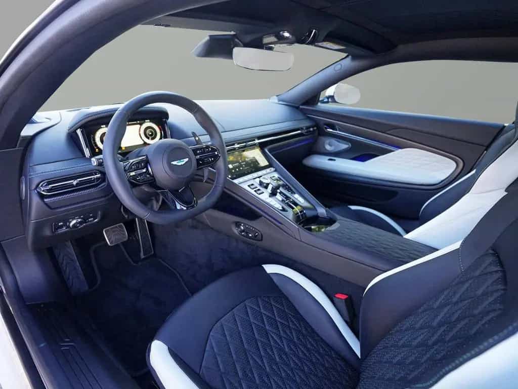 Aston Martin DB12 Aluminite Silver / Onyx Black null-photo-17