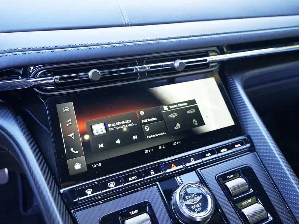 Aston Martin DB12 Aluminite Silver / Onyx Black null-photo-23
