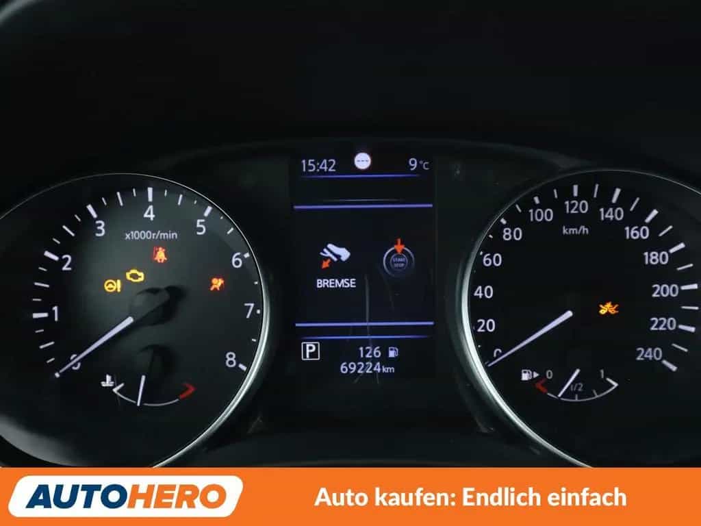 Nissan Qashqai 1.3 DIG-T Zama Aut.*NAVI*360°CAM*SPUR* 02/2021-photo-19