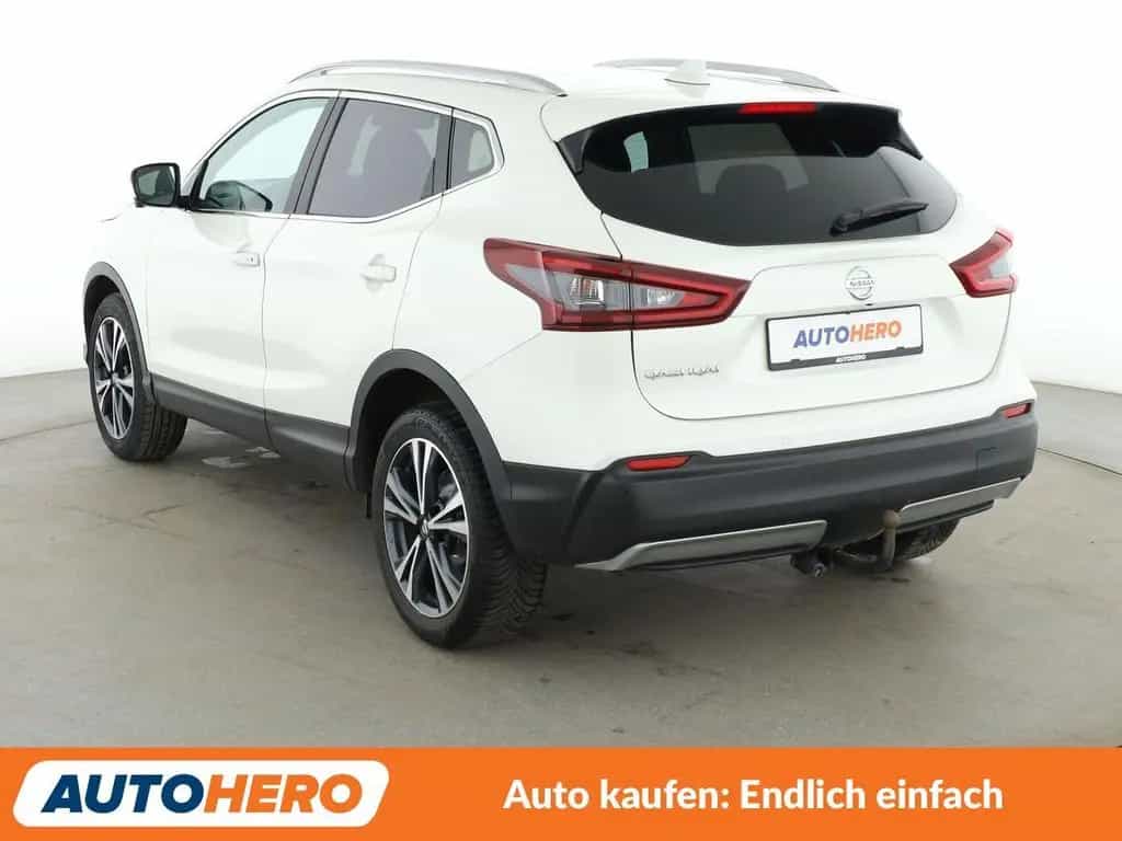Nissan Qashqai 1.3 DIG-T Zama Aut.*NAVI*360°CAM*SPUR* 02/2021-photo-3