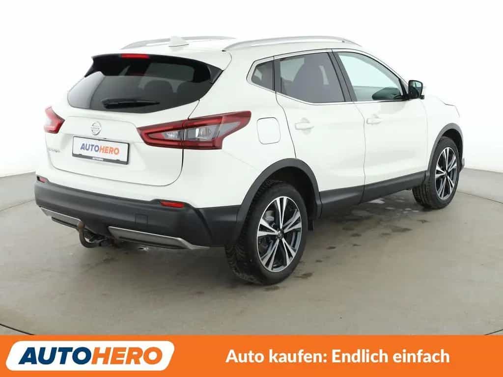 Nissan Qashqai 1.3 DIG-T Zama Aut.*NAVI*360°CAM*SPUR* 02/2021-photo-5