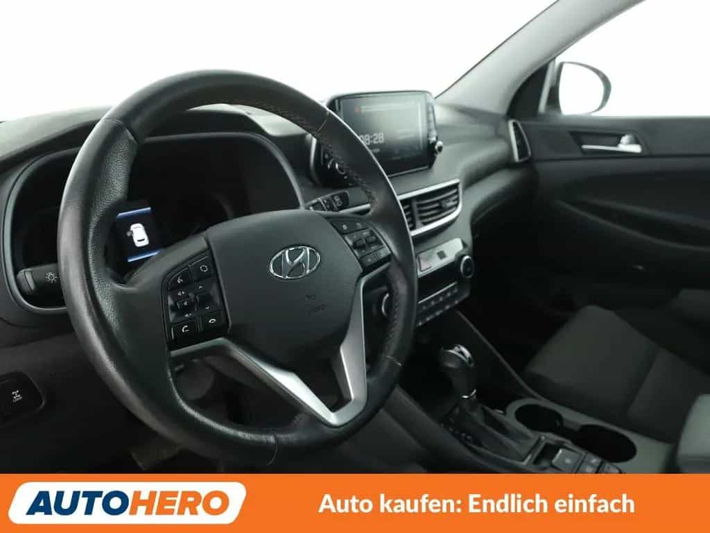 Hyundai Tucson 1.6 TGDI Premium 4WD Aut.*NAVI*360CAM*LED 06/2019-photo-9