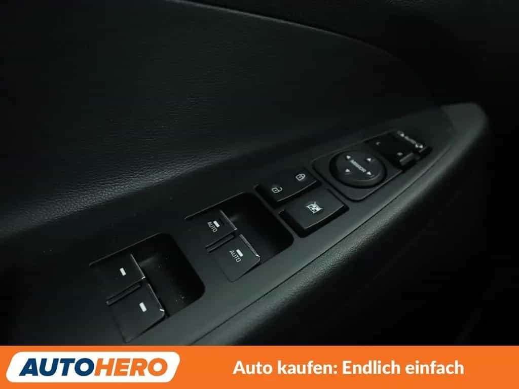Hyundai Tucson 1.6 TGDI Premium 4WD Aut.*NAVI*360CAM*LED 06/2019-photo-23