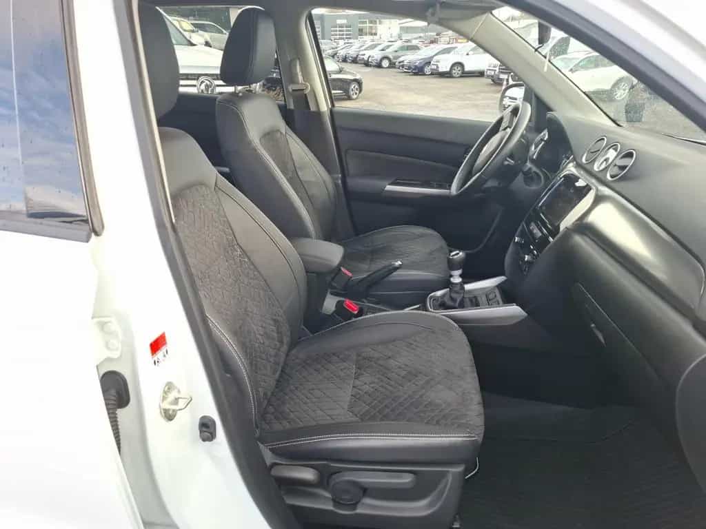 Suzuki Vitara 1.4 COMFORT PLUS+ NAVI PANORAMADACH DAB 12/2021-photo-10