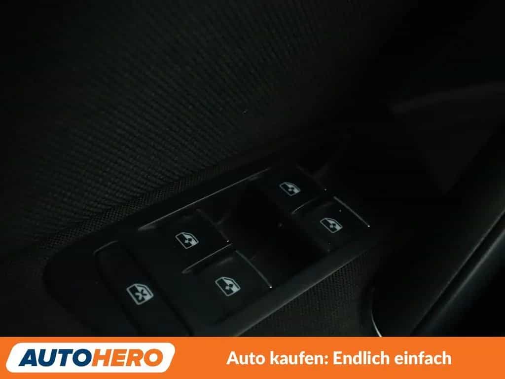 Volkswagen Golf VII 2.0 TSI GTI Performance BMT Aut.*NAVI* 09/2019-photo-23