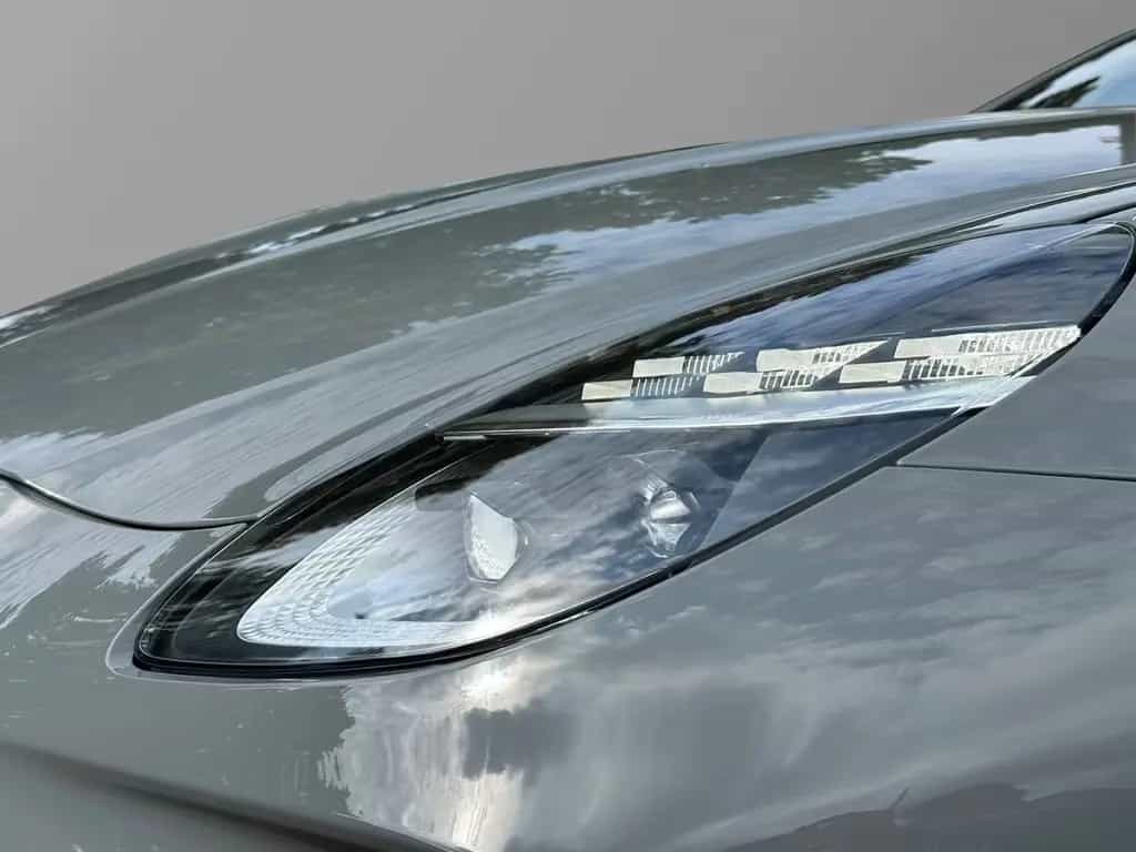 Aston Martin V8 Vantage Vantage China Grey / Onyx Black null-photo-10