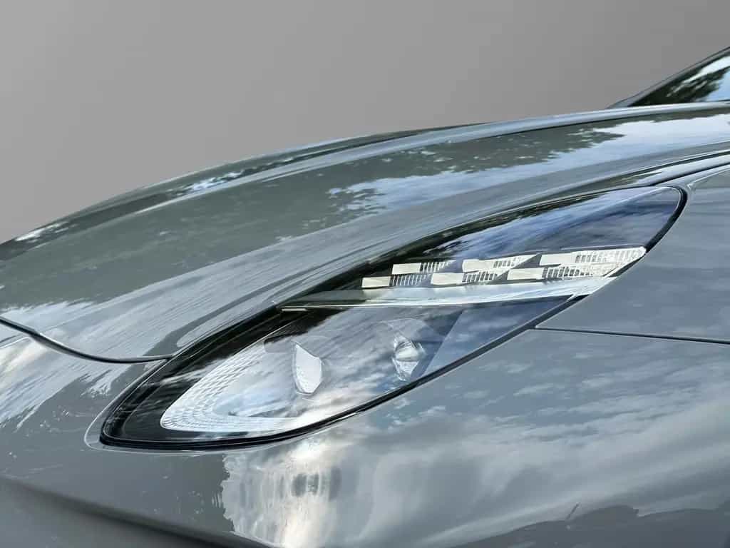 Aston Martin V8 Vantage Vantage China Grey / Onyx Black null-photo-11