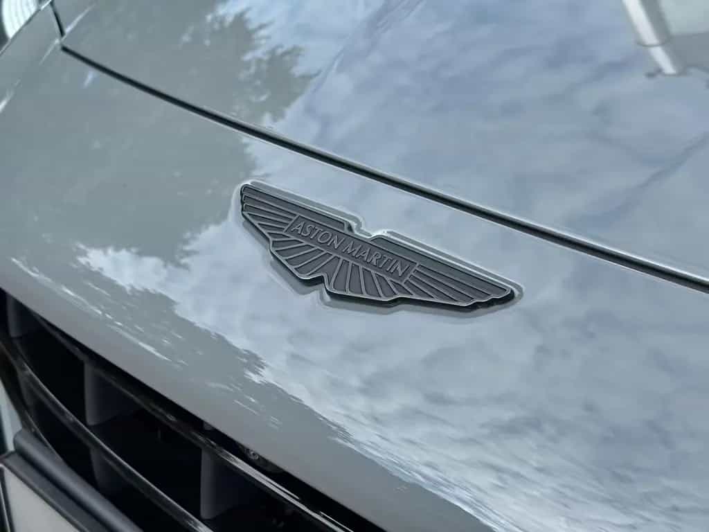 Aston Martin V8 Vantage Vantage China Grey / Onyx Black null-photo-12