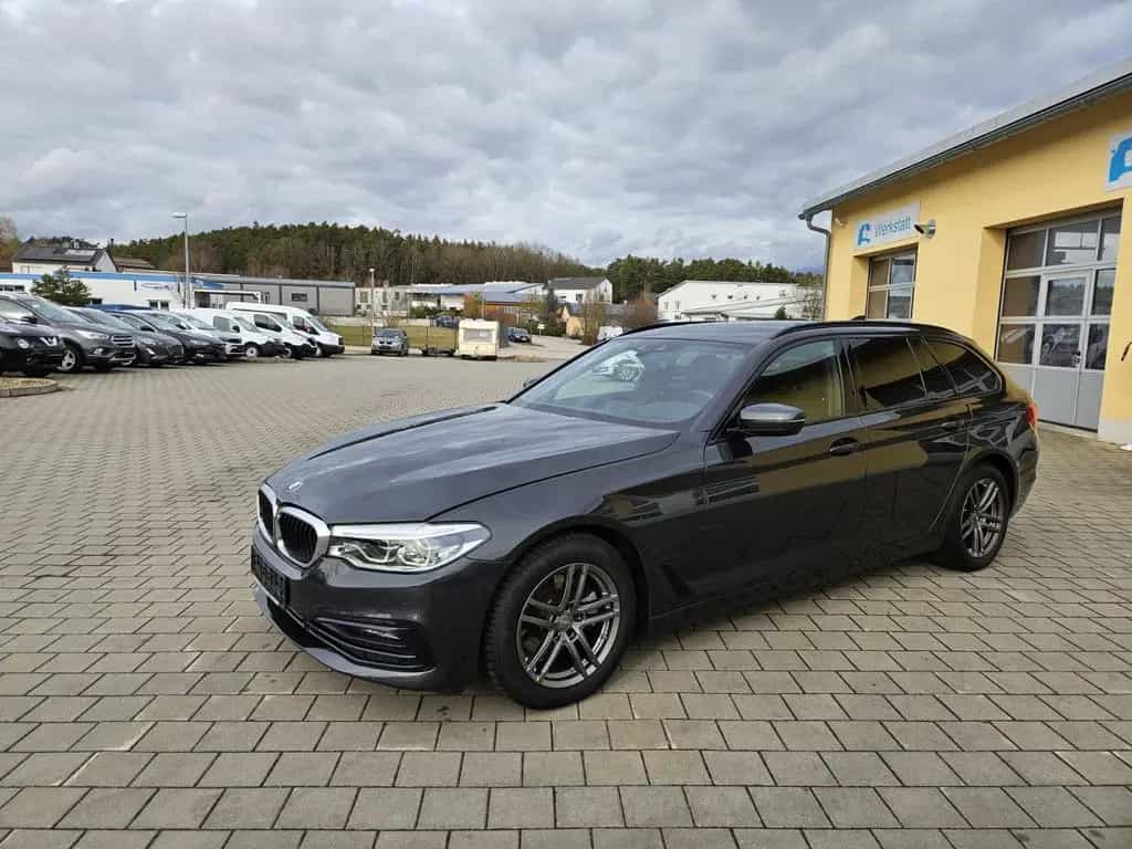BMW 520 5 Touring520 d xDrive Sport Line*Mild Hybrid 07/2020-photo-2