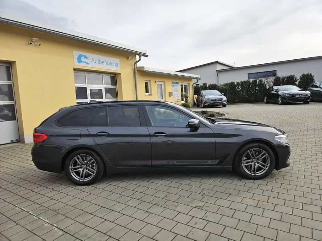 BMW 520 5 Touring520 d xDrive Sport Line*Mild Hybrid 07/2020-photo-4