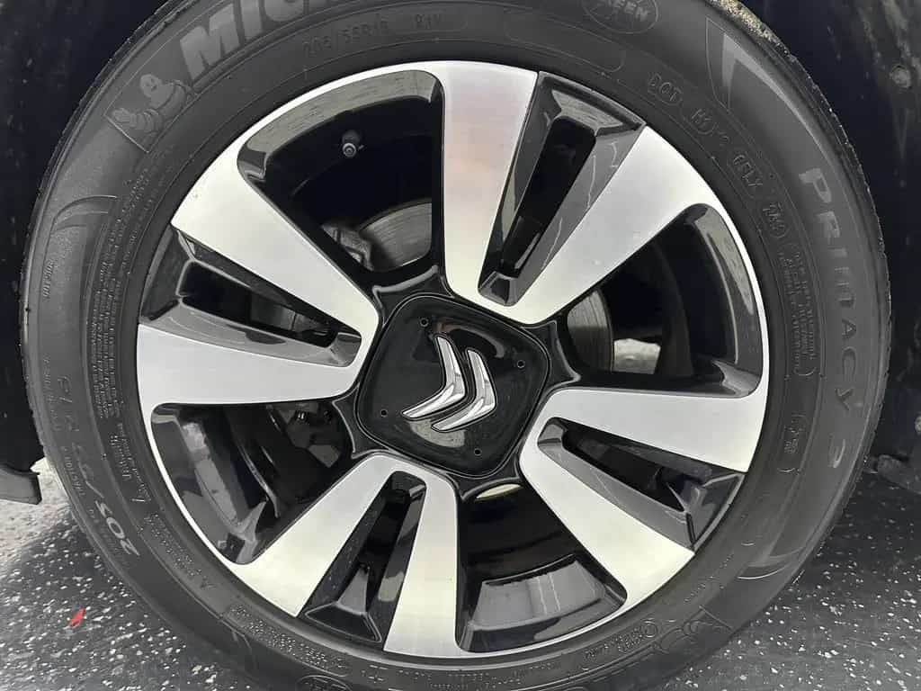 Citroën C3 Shine "1 HAND-CAM-MULTI-ALU-TÜV NEU-WENIG KM" 08/2019-photo-22