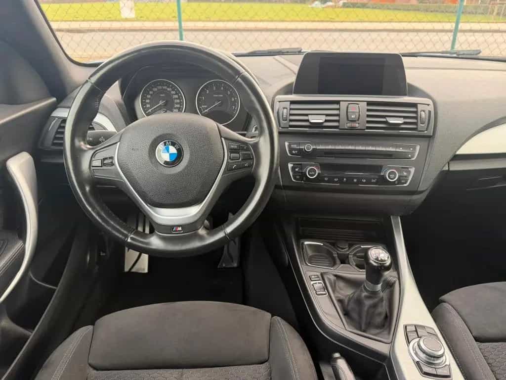 BMW 1 Series 125i M-Paket 11/2012-photo-17