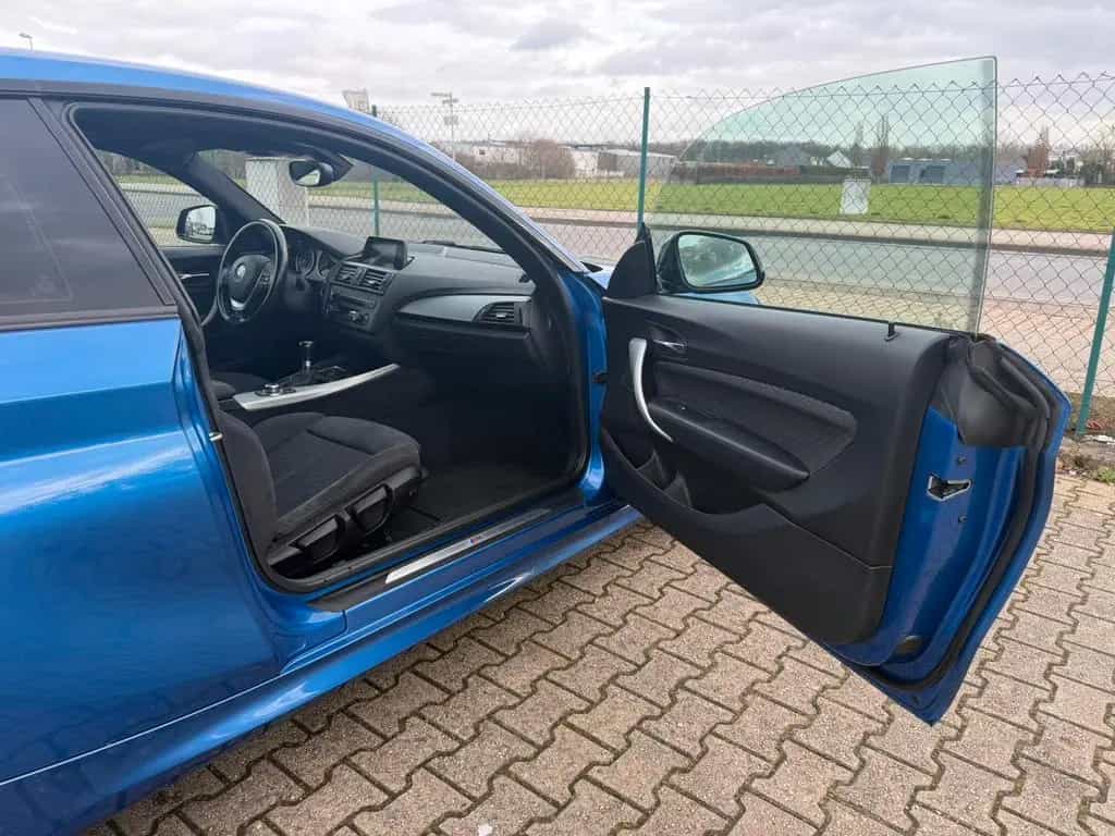 BMW 1 Series 125i M-Paket 11/2012-photo-8