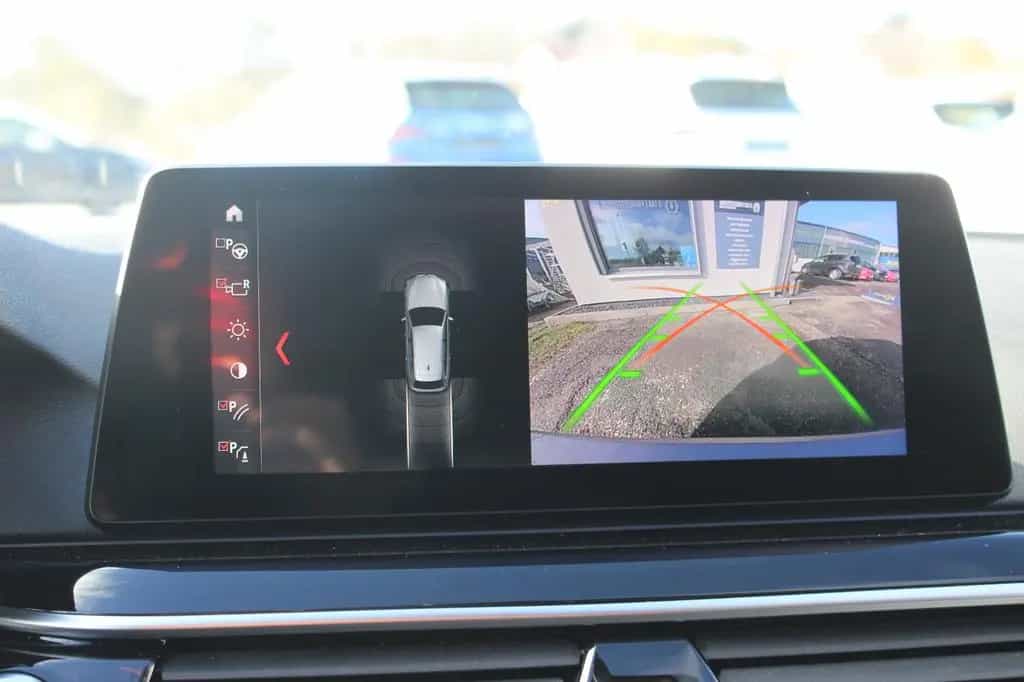 BMW 5 Series 520 d  Sport Line Touring+AHK+Shadow 02/2019-photo-17