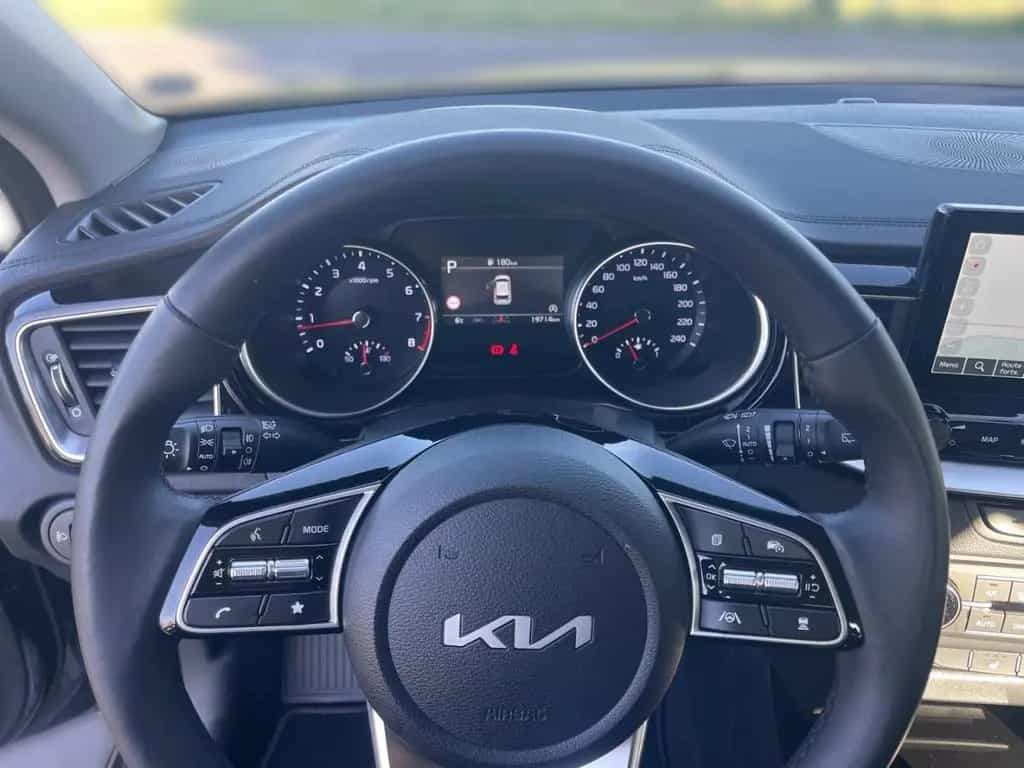 Kia cee'd / Ceed Ceed 1.5T Vision DCT7 Komfort+ Navi Kamera ACC K 06/2025-photo-10