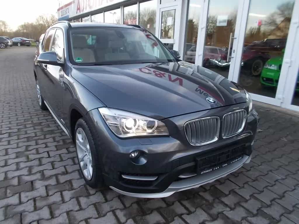 BMW X1 18 i sDrive 05/2015-photo-0