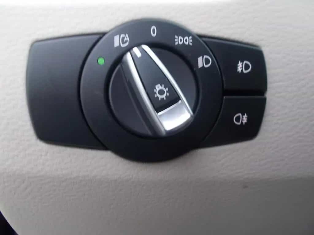BMW X1 18 i sDrive 05/2015-photo-10