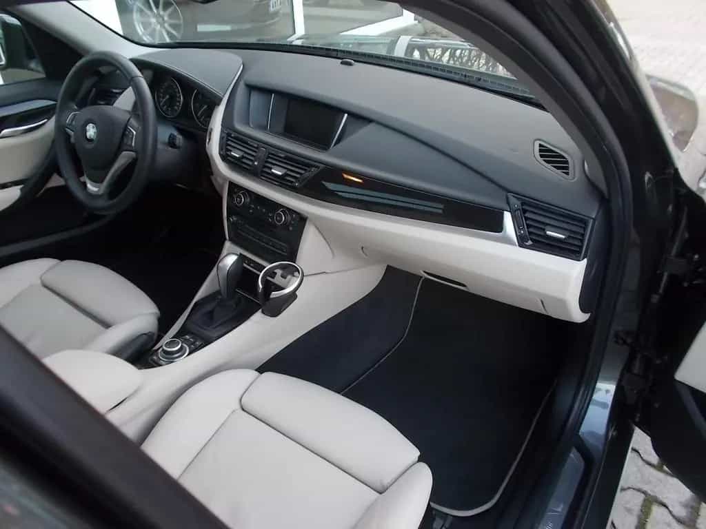 BMW X1 18 i sDrive 05/2015-photo-17