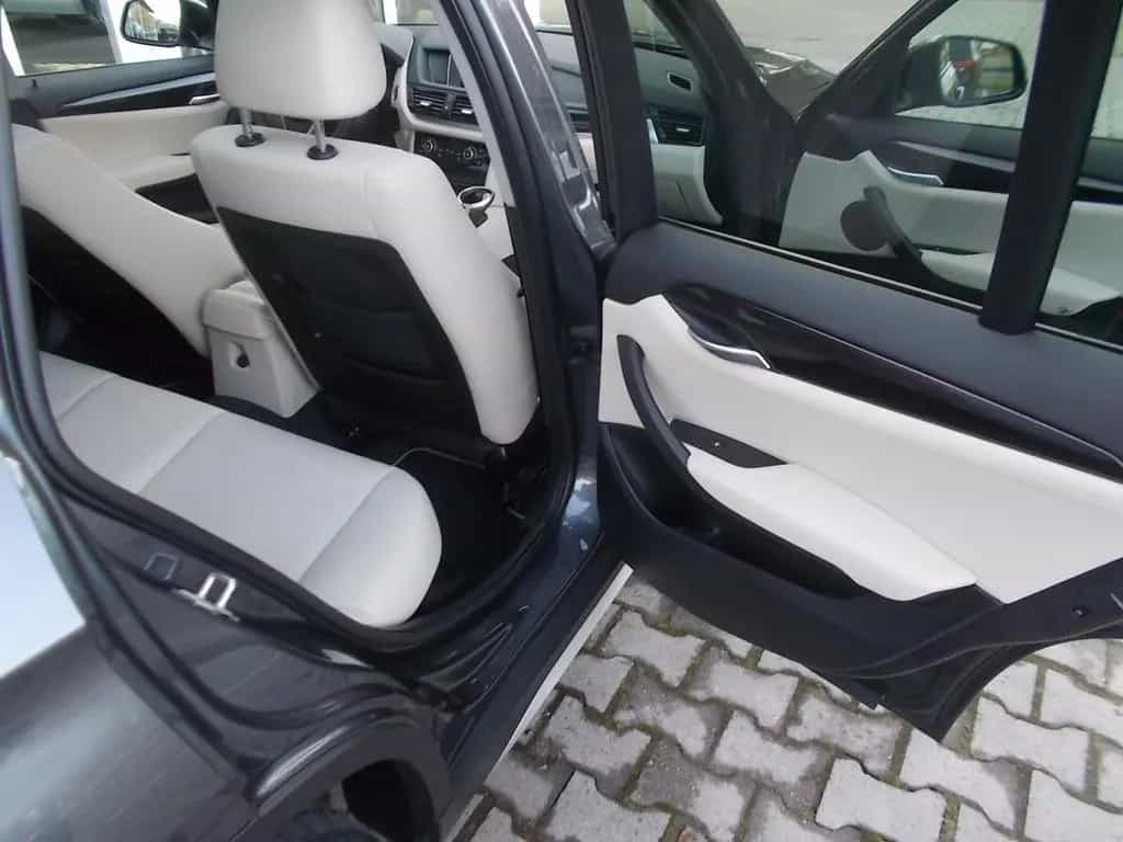 BMW X1 18 i sDrive 05/2015-photo-19
