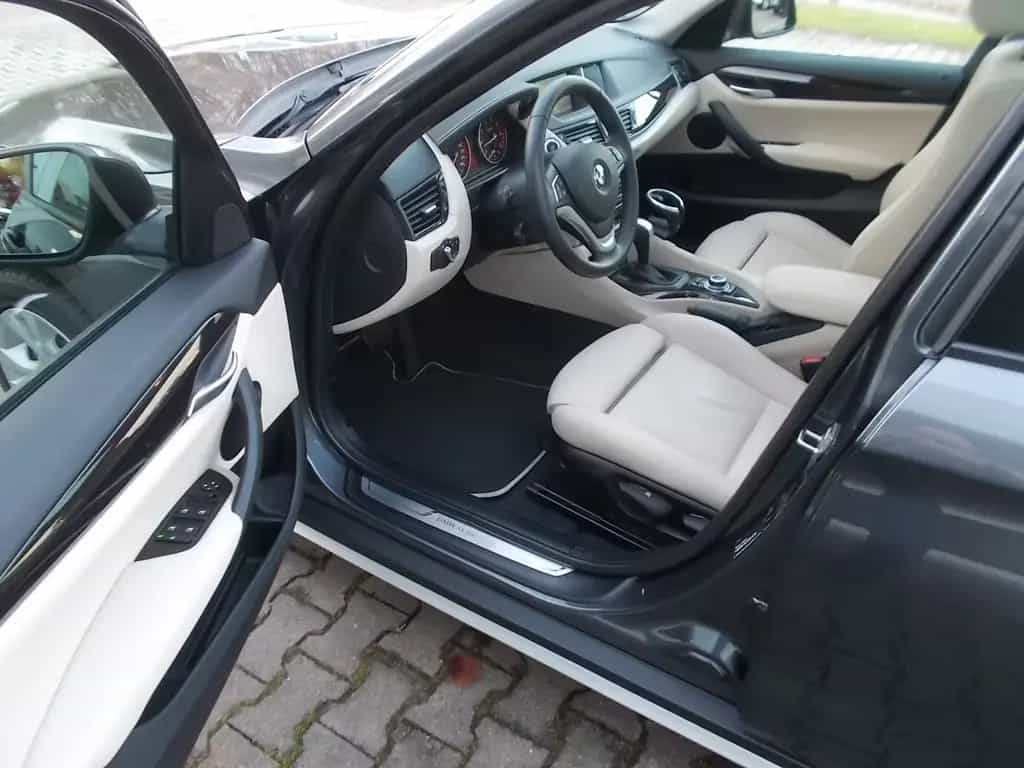 BMW X1 18 i sDrive 05/2015-photo-3