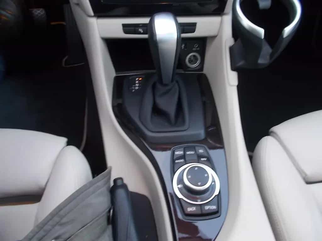 BMW X1 18 i sDrive 05/2015-photo-7