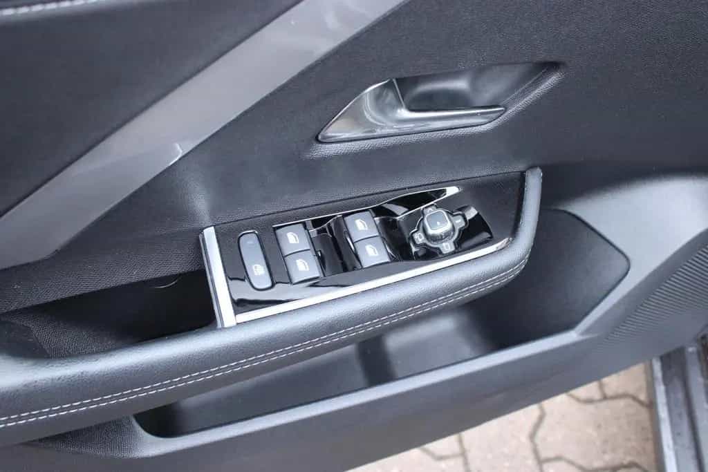 Opel Astra GS TOPVIEW LED NAVI WINTERPAKET KEYLESS 03/2024-photo-16